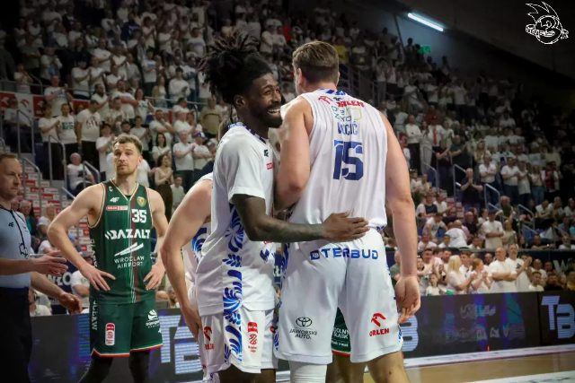Galeria zdjęć 28 kolejki OBL Anwil Włocławek-WKS Śląsk Wrocław — zdjęcie 197