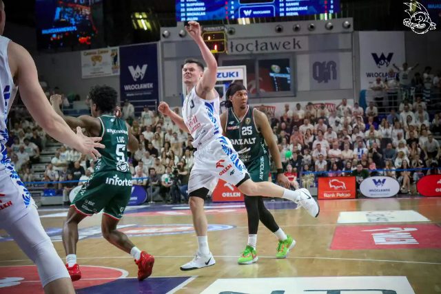 Galeria zdjęć 28 kolejki OBL Anwil Włocławek-WKS Śląsk Wrocław — zdjęcie 181