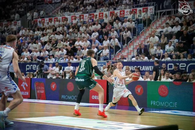 Galeria zdjęć 28 kolejki OBL Anwil Włocławek-WKS Śląsk Wrocław — zdjęcie 96