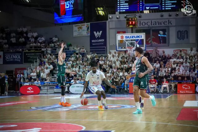 Galeria zdjęć 28 kolejki OBL Anwil Włocławek-WKS Śląsk Wrocław — zdjęcie 147
