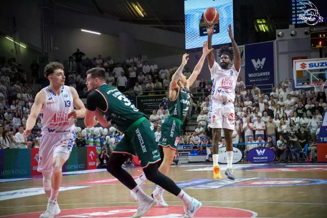 Galeria zdjęć 28 kolejki OBL Anwil Włocławek-WKS Śląsk Wrocław — zdjęcie 167