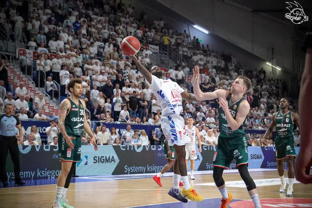 Galeria zdjęć 28 kolejki OBL Anwil Włocławek-WKS Śląsk Wrocław — zdjęcie 204