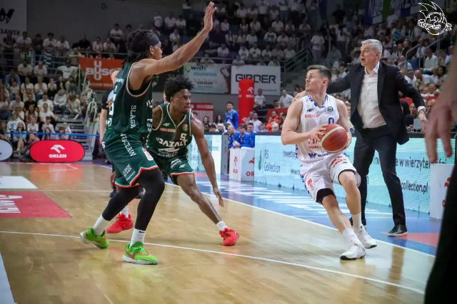 Galeria zdjęć 28 kolejki OBL Anwil Włocławek-WKS Śląsk Wrocław — zdjęcie 159