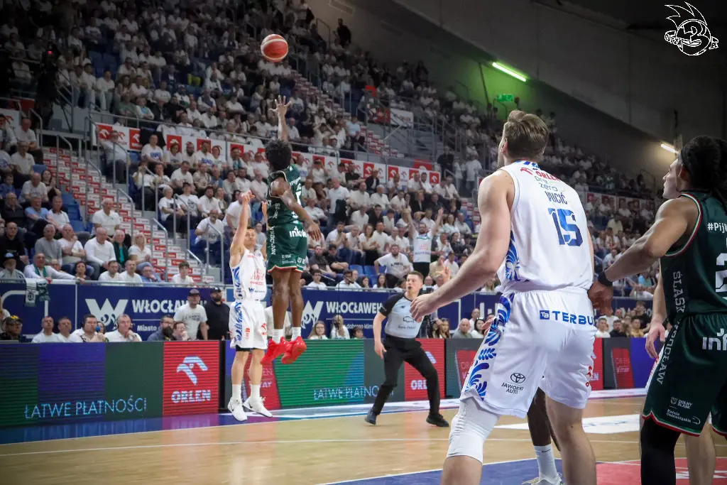 Galeria zdjęć 28 kolejki OBL Anwil Włocławek-WKS Śląsk Wrocław — zdjęcie 153