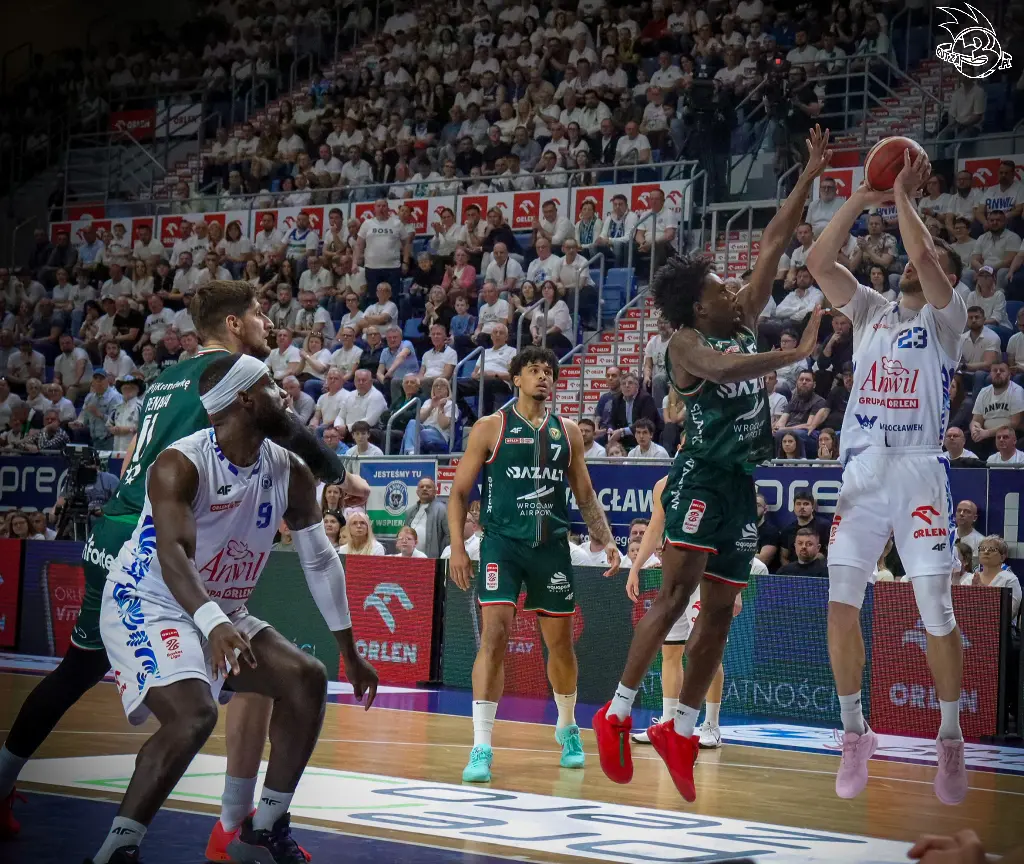 Galeria zdjęć 28 kolejki OBL Anwil Włocławek-WKS Śląsk Wrocław — zdjęcie 103