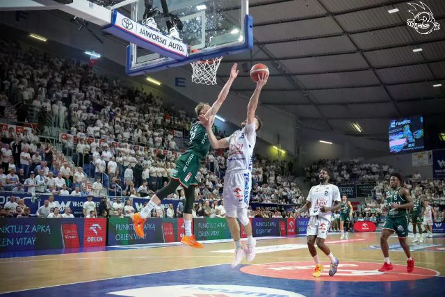 Galeria zdjęć 28 kolejki OBL Anwil Włocławek-WKS Śląsk Wrocław — zdjęcie 187