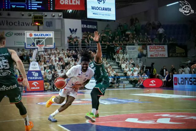 Galeria zdjęć 28 kolejki OBL Anwil Włocławek-WKS Śląsk Wrocław — zdjęcie 117