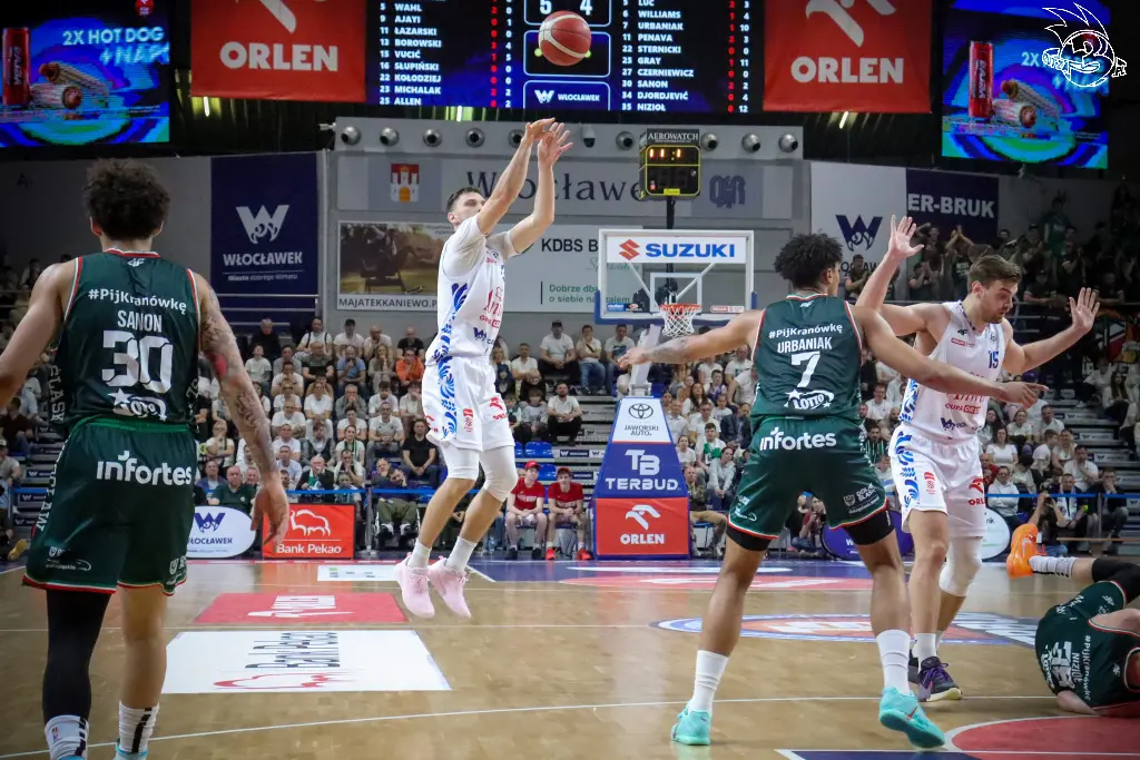 Galeria zdjęć 28 kolejki OBL Anwil Włocławek-WKS Śląsk Wrocław — zdjęcie 142