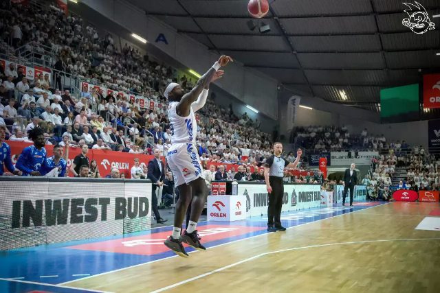 Galeria zdjęć 28 kolejki OBL Anwil Włocławek-WKS Śląsk Wrocław — zdjęcie 100