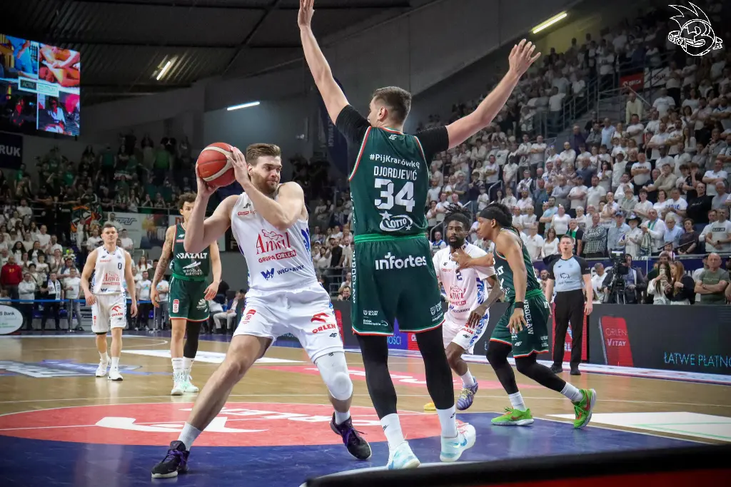 Galeria zdjęć 28 kolejki OBL Anwil Włocławek-WKS Śląsk Wrocław — zdjęcie 48