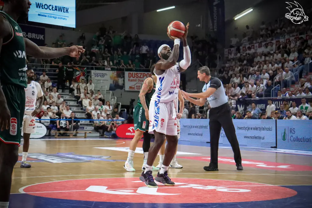 Galeria zdjęć 28 kolejki OBL Anwil Włocławek-WKS Śląsk Wrocław — zdjęcie 125
