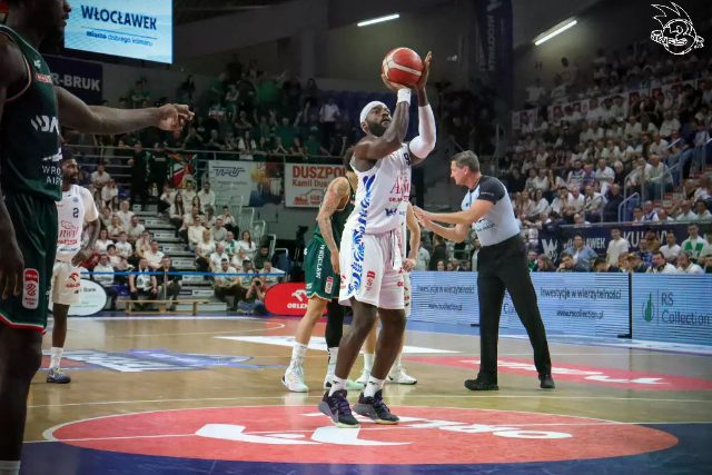 Galeria zdjęć 28 kolejki OBL Anwil Włocławek-WKS Śląsk Wrocław — zdjęcie 125