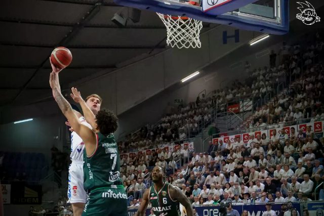 Galeria zdjęć 28 kolejki OBL Anwil Włocławek-WKS Śląsk Wrocław — zdjęcie 104
