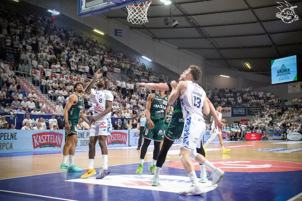 Galeria zdjęć 28 kolejki OBL Anwil Włocławek-WKS Śląsk Wrocław — zdjęcie 170