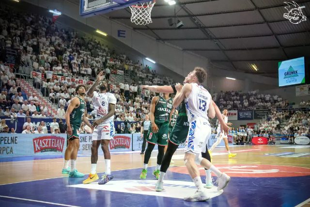 Galeria zdjęć 28 kolejki OBL Anwil Włocławek-WKS Śląsk Wrocław — zdjęcie 170