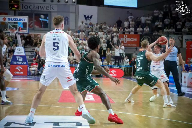 Galeria zdjęć 28 kolejki OBL Anwil Włocławek-WKS Śląsk Wrocław — zdjęcie 192