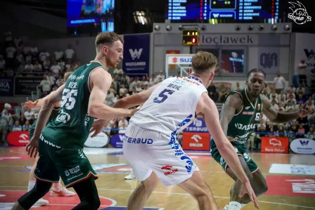 Galeria zdjęć 28 kolejki OBL Anwil Włocławek-WKS Śląsk Wrocław — zdjęcie 191