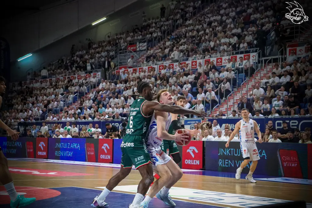 Galeria zdjęć 28 kolejki OBL Anwil Włocławek-WKS Śląsk Wrocław — zdjęcie 98