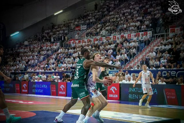 Galeria zdjęć 28 kolejki OBL Anwil Włocławek-WKS Śląsk Wrocław — zdjęcie 98