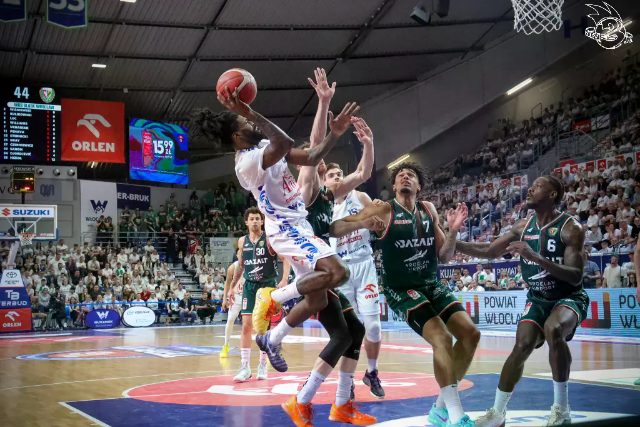 Galeria zdjęć 28 kolejki OBL Anwil Włocławek-WKS Śląsk Wrocław — zdjęcie 134
