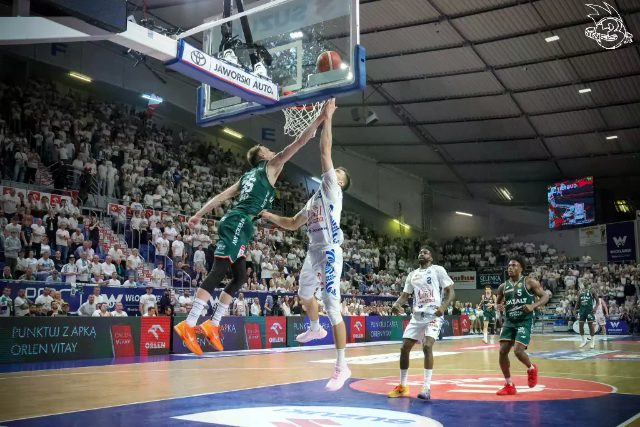 Galeria zdjęć 28 kolejki OBL Anwil Włocławek-WKS Śląsk Wrocław — zdjęcie 188