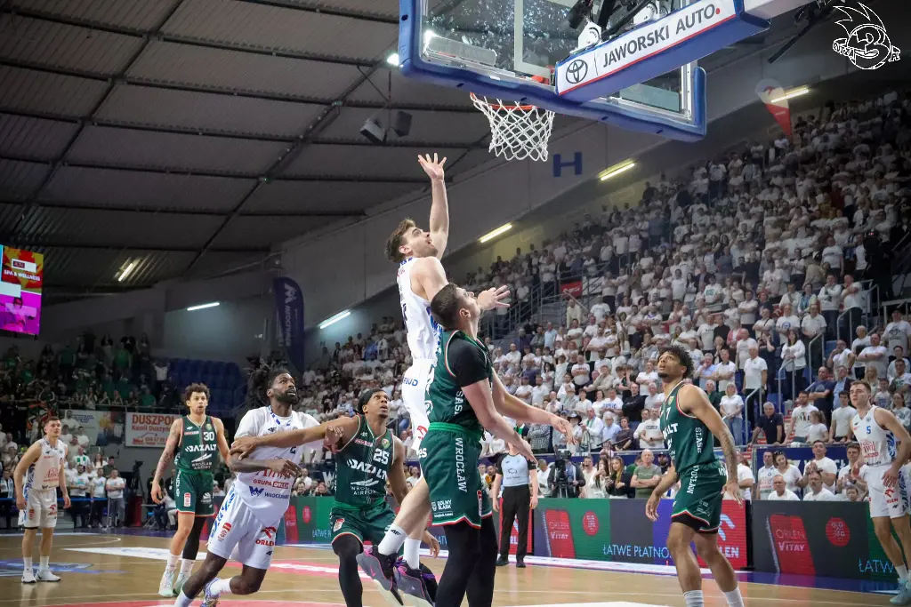 Galeria zdjęć 28 kolejki OBL Anwil Włocławek-WKS Śląsk Wrocław — zdjęcie 50