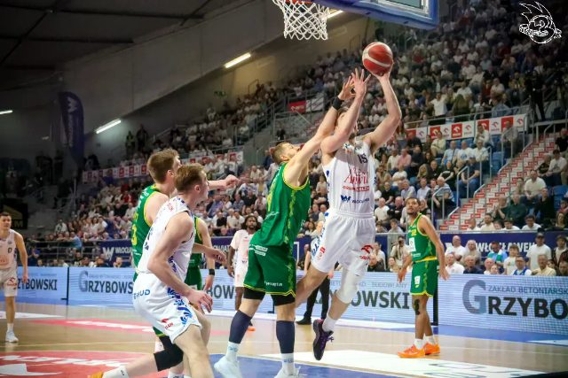 Galeria zdjęć 27 kolejki OBL Anwil Włocławek-Orlen Zastal Zielona Góra — zdjęcie 44