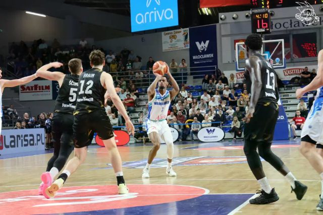 Galeria zdjęć meczu FIBA Europe Cup:       Anwil Włocławek 🆚 Basketball Löwen Brunszwik — zdjęcie 123