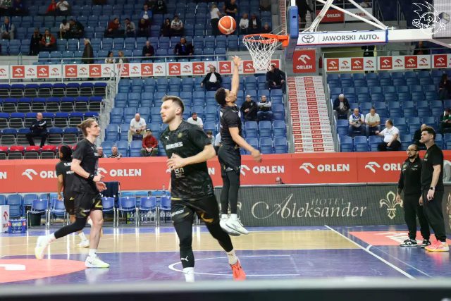 Galeria zdjęć meczu FIBA Europe Cup: Anwil Włocławek 🆚 Basketball Löwen Brunszwik — zdjęcie 1