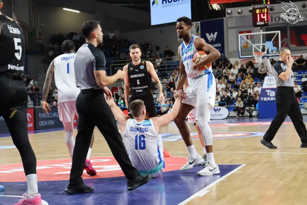 Galeria zdjęć meczu FIBA Europe Cup:       Anwil Włocławek 🆚 Basketball Löwen Brunszwik — zdjęcie 86