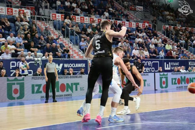 Galeria zdjęć meczu FIBA Europe Cup:       Anwil Włocławek 🆚 Basketball Löwen Brunszwik — zdjęcie 92
