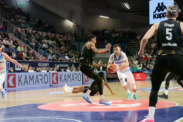 Galeria zdjęć meczu FIBA Europe Cup:       Anwil Włocławek 🆚 Basketball Löwen Brunszwik — zdjęcie 97