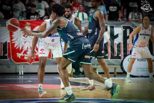 Galeria zdjęć meczu ENBL: Anwil Włocławek 🆚 Donar — zdjęcie 75