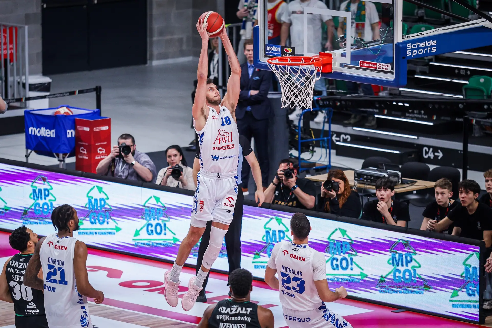 Górnik i King w finale Bank Pekao Pucharu Polski! Dominacja Górnika, niesamowita końcówka w meczu Kinga z Anwilem