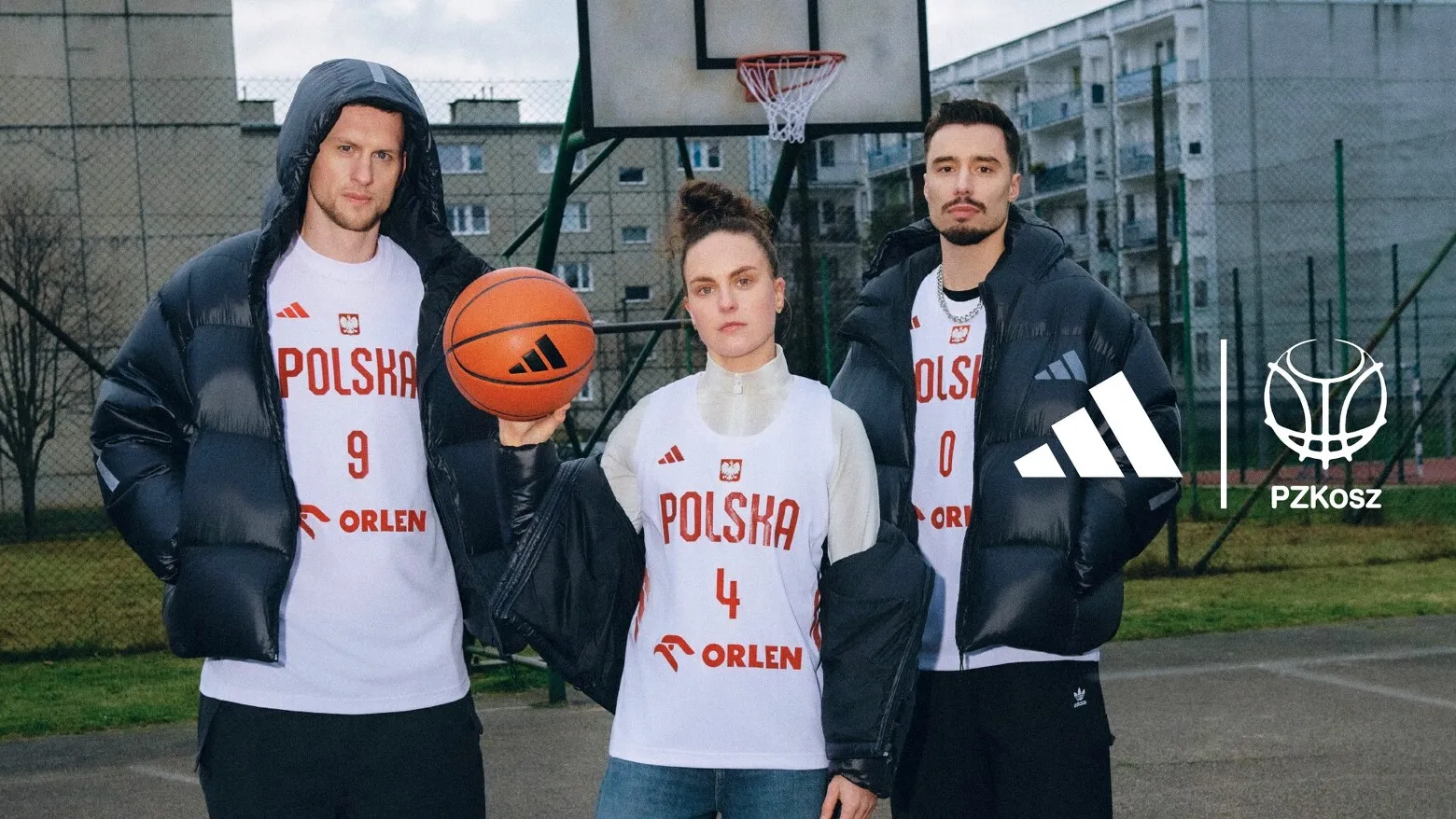 KoszKadra z trzema paskami - Adidas nowym sponsorem